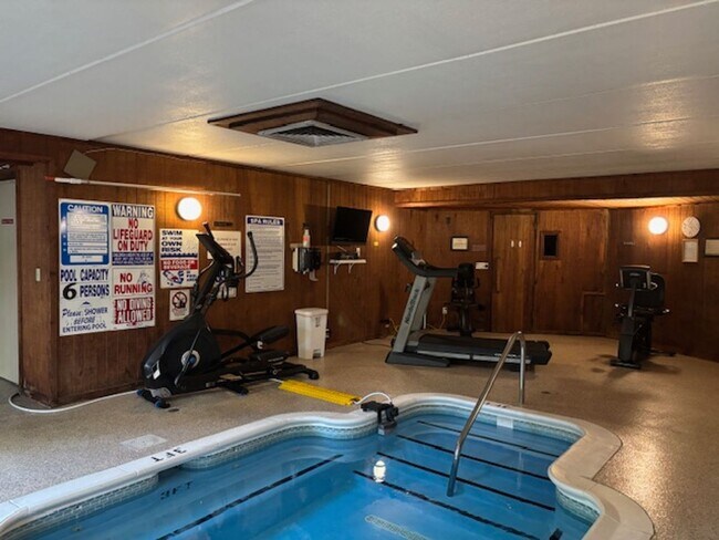 Building Photo - Great 1 BR/1 BA Condo in the Heart of Litt...