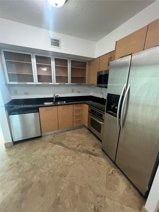 Building Photo - 31 SE 5th St