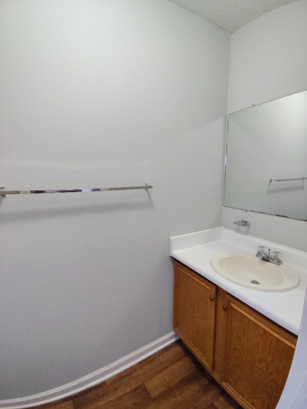 Building Photo - 16 Duiguid Dr
