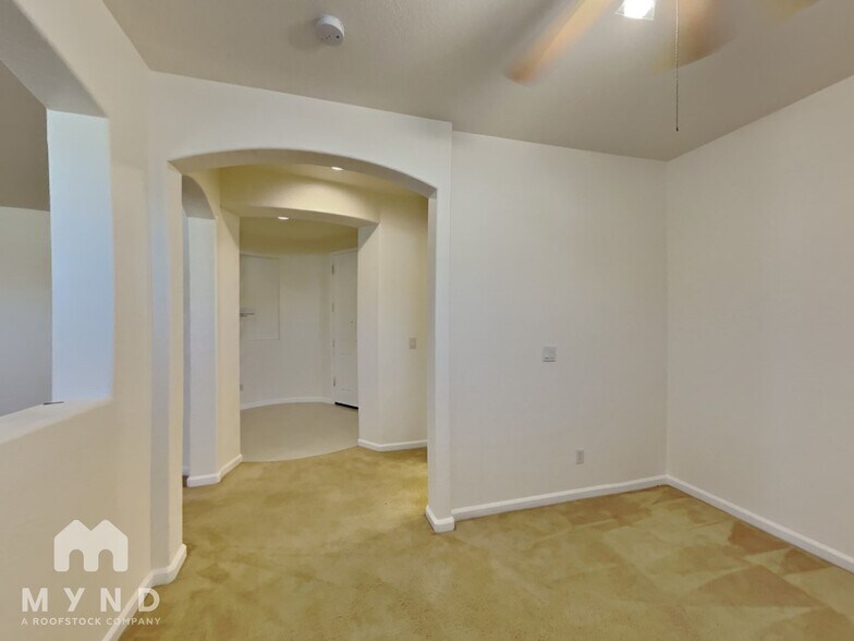 Building Photo - 9359 Lost Springs Ct