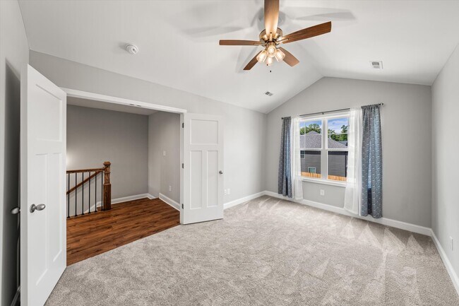 Building Photo - 9846 Foot Path Ln