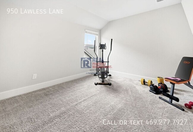 Building Photo - 950 Lawless Ln