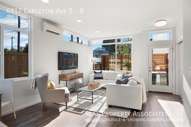 Building Photo - 6917 Carleton Ave S