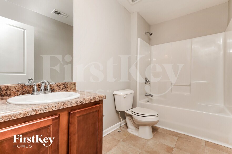 Building Photo - 1317 Bass Ln