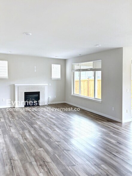 Building Photo - 18020 133rd Ave E