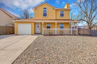 Building Photo - $2,200.95, $300 off the first month's rent, 4 Beds - 2 Bath, Single Family Home in Colorado Sprin...
