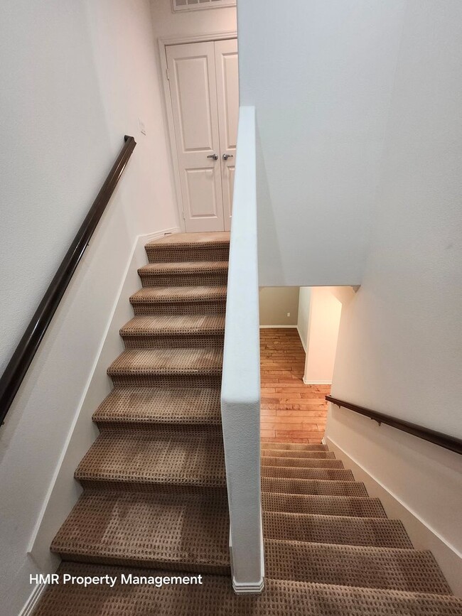Building Photo - 2 bed 2.5 bath condominium at Lake at Waln...
