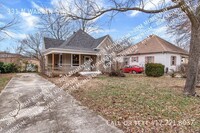 Building Photo - CUTE 2 BEDROOM/1 BATH HOME!