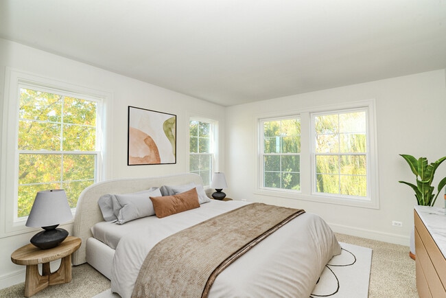 Building Photo - 214 N Walnut St