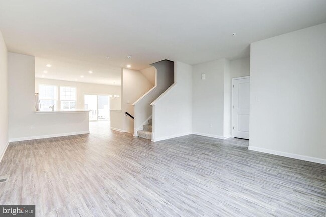 Building Photo - 3108 Laurel Hl Rd