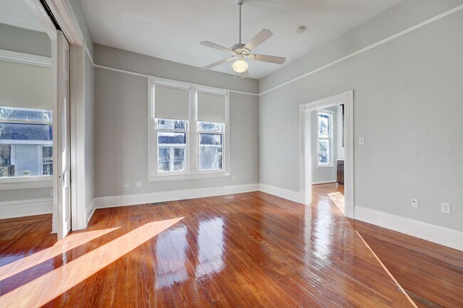 Building Photo - 1229 Heights Blvd