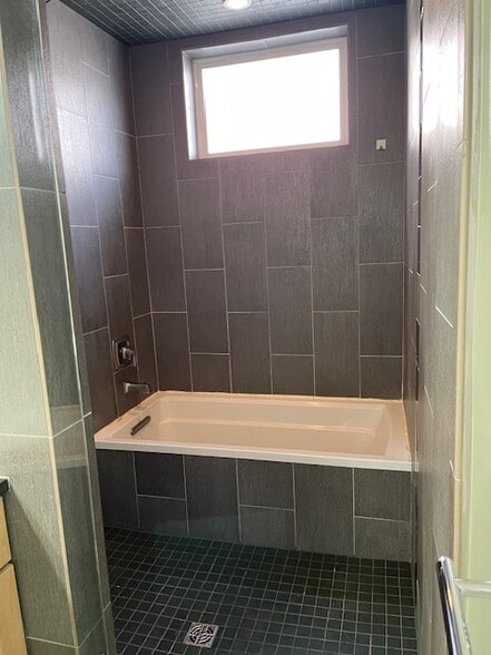 Master Bath - 2840 W 26th Ave