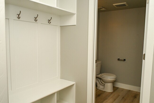 Building Photo - 2221 S 1180 W