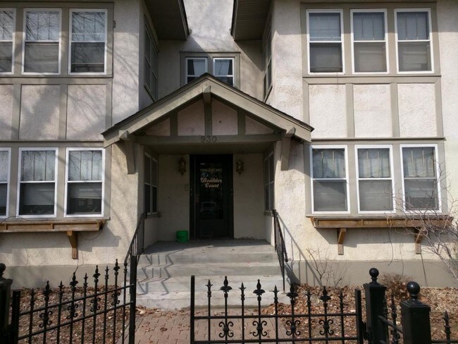 Primary Photo - 2020 East Franklin Avenue, Unit 1