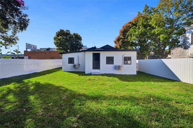 Building Photo - 7943 NW 6th Ave