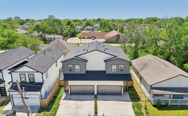 Building Photo - 4514 Galesburg St