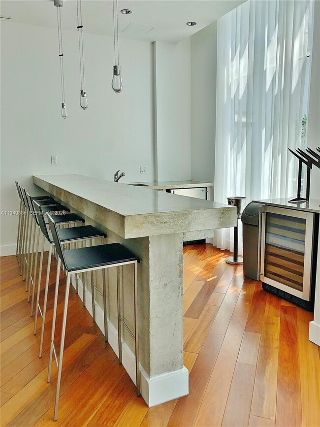 Building Photo - 234 NE 3rd St