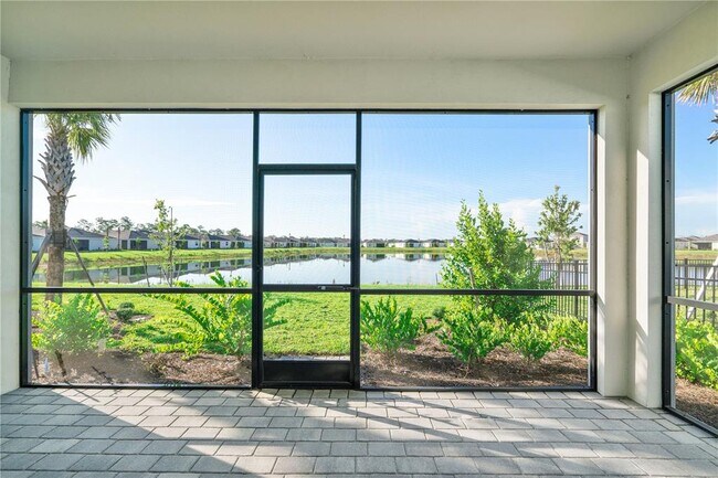 Building Photo - 17604 Fallen Br Wy