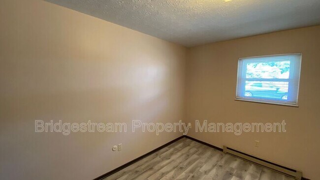 Building Photo - 51 Candlewood Ct