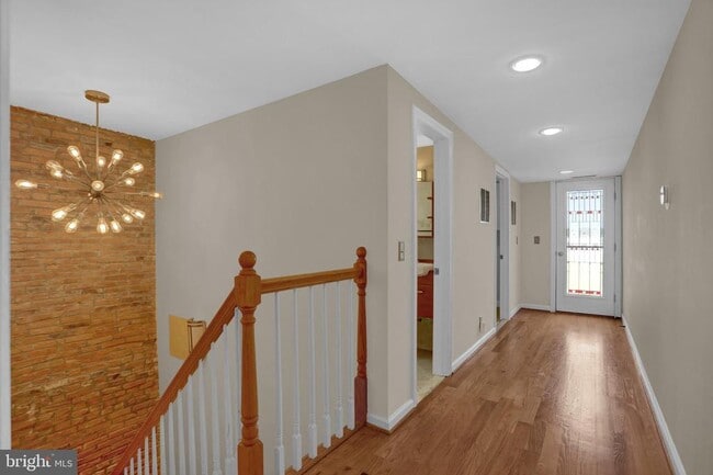 Building Photo - 2308 E Fairmount Ave