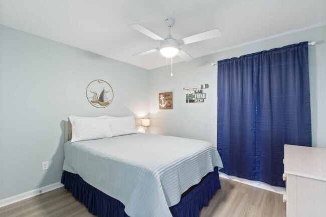 Building Photo - 400 Plantation Rd