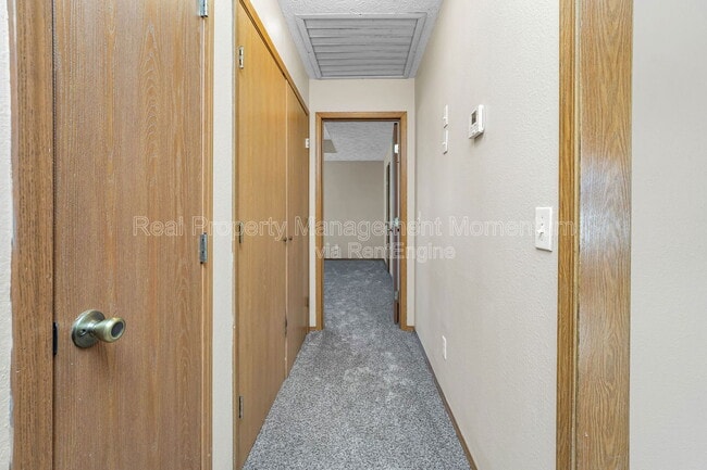 Building Photo - 3348 S Doris Ct