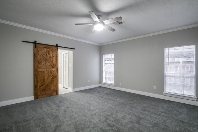 Building Photo - 16623 Wimbledon Forest Dr