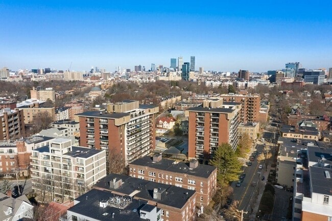 Building Photo - 60 Longwood Ave