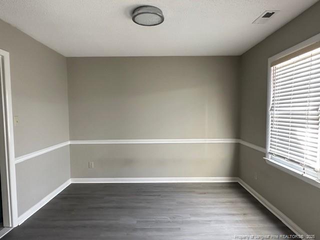 Building Photo - 6036 Lakeway Dr