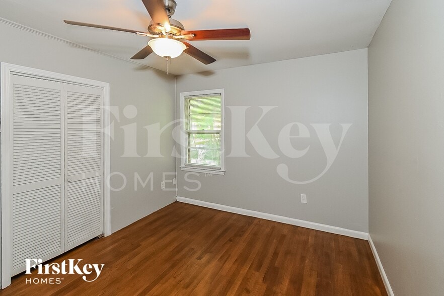 Building Photo - 1325 Wilbec Rd