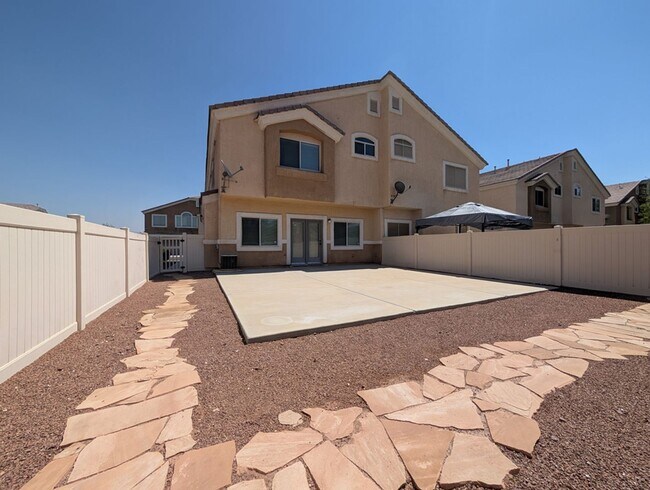 Building Photo - 2-STORY TOWNHOUSE FOR RENT IN ALIANTE NORT...