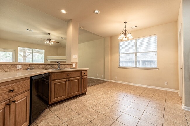 Building Photo - 630 Hookberry Trail