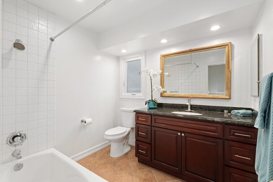 Building Photo - 4013 Via Manzana