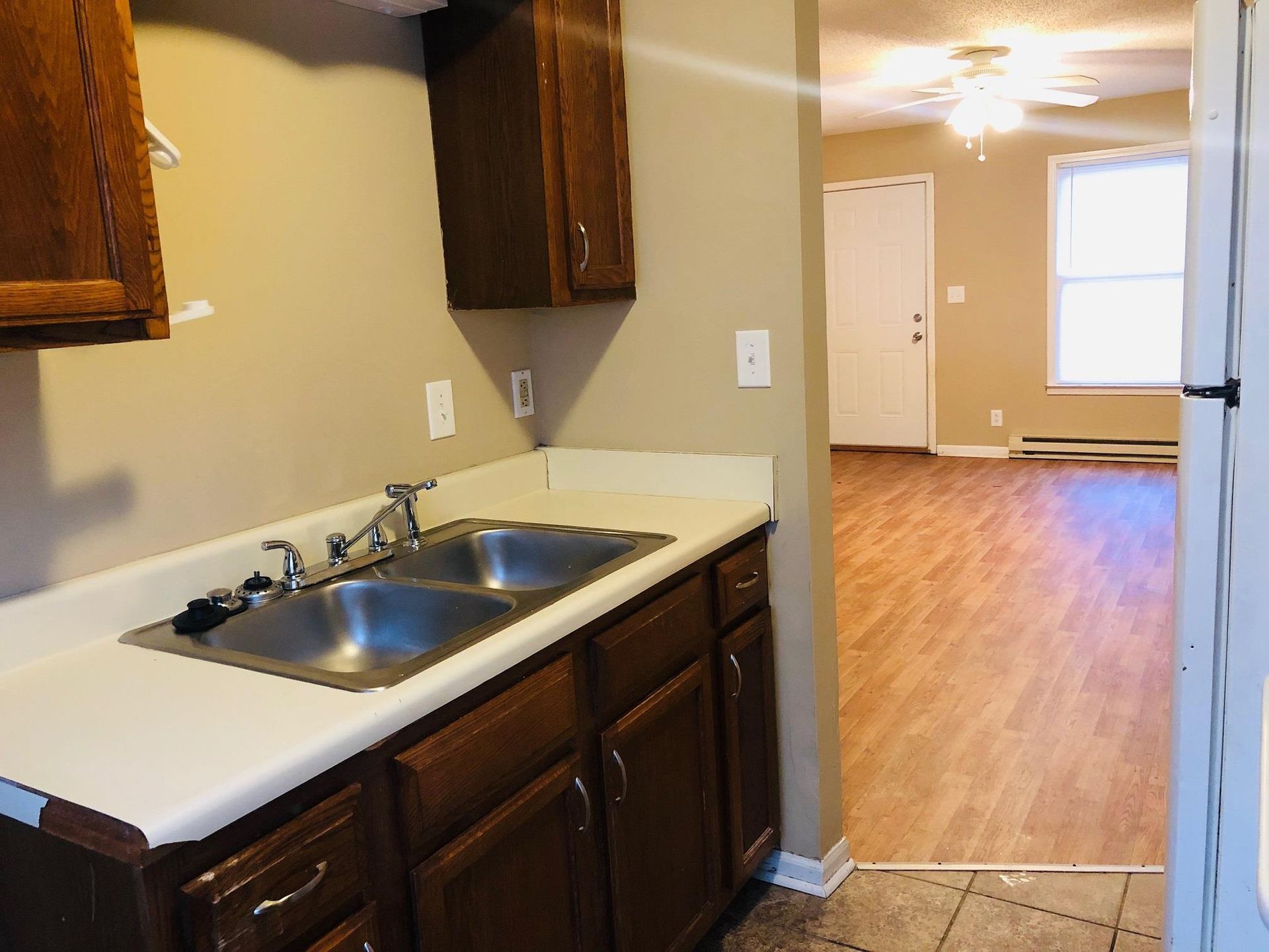 Building Photo - 185 Oak St