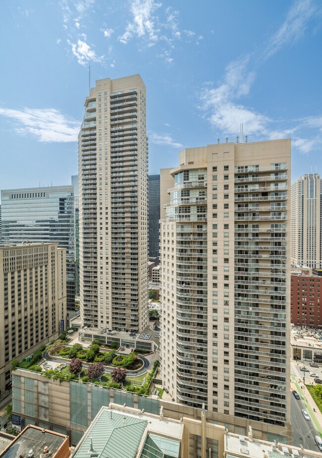 Building Photo - 33 W Ontario St