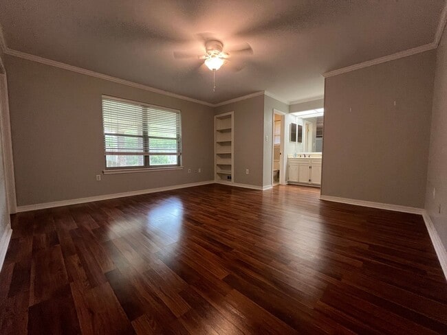 Building Photo - 617 Turtle Creek Dr