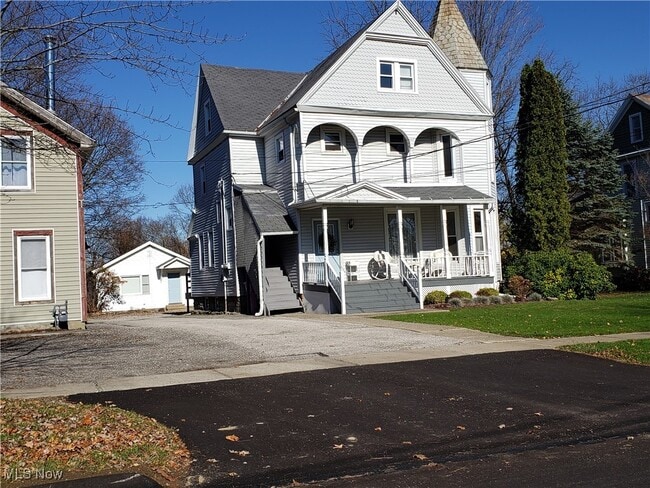 Building Photo - 13900-Rear Kirtland St