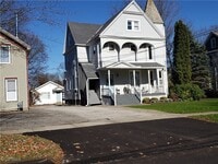 Building Photo - 13900-UP Kirtland St