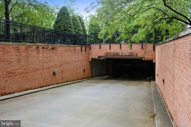 Building Photo - 11700 Old Georgetown Rd