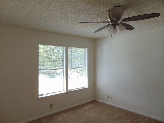 Building Photo - 5016 Cana Cove