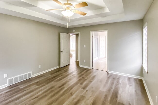 Building Photo - 9852 Winsford Ln