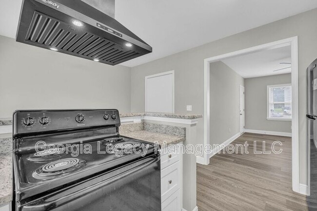 Building Photo - 55 Andrews Ct