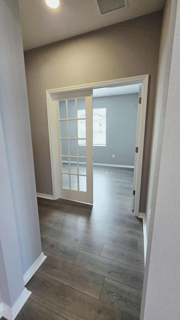 Building Photo - Executive 4BR / 3.5BA Home | Loft • Office...