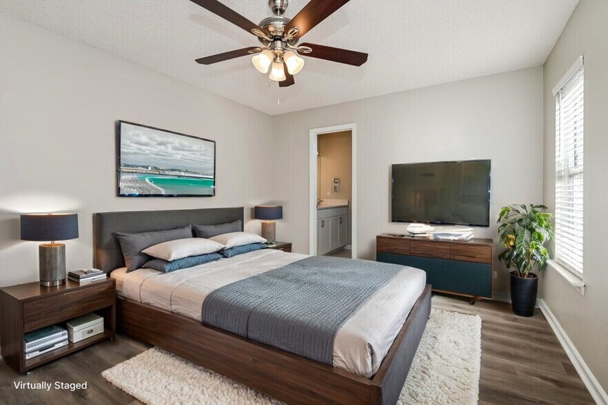 Building Photo - 12358 Carriann Cove Trail S