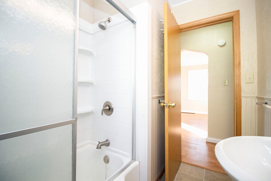 Building Photo - 2909 123rd St