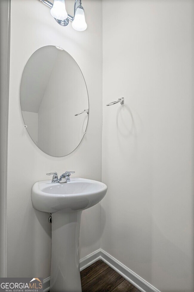 Building Photo - 307 Aldgate Wy