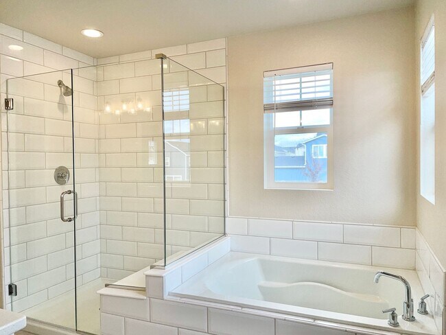 Building Photo - 5829 Spring Breeze Dr