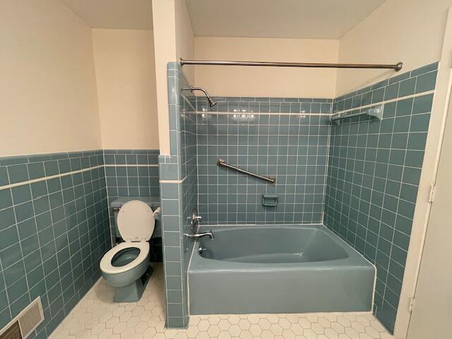 Building Photo - 1527 Alpine Dr