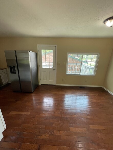 Building Photo - 10562 Toulon Dr