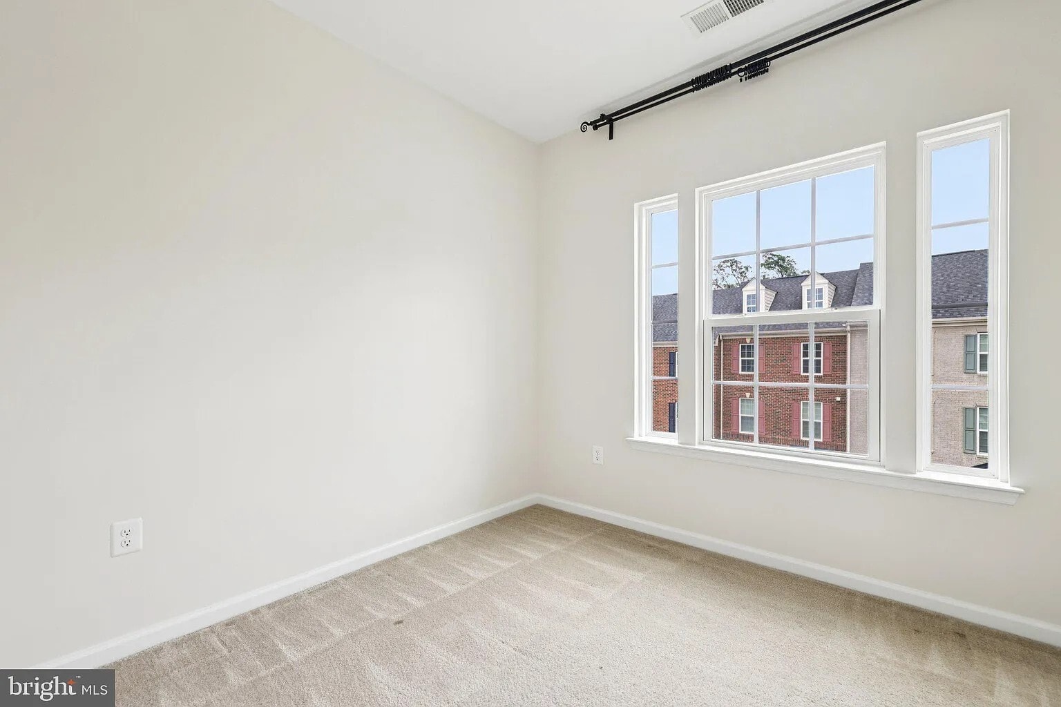 Building Photo - 8074 Locust Mill St